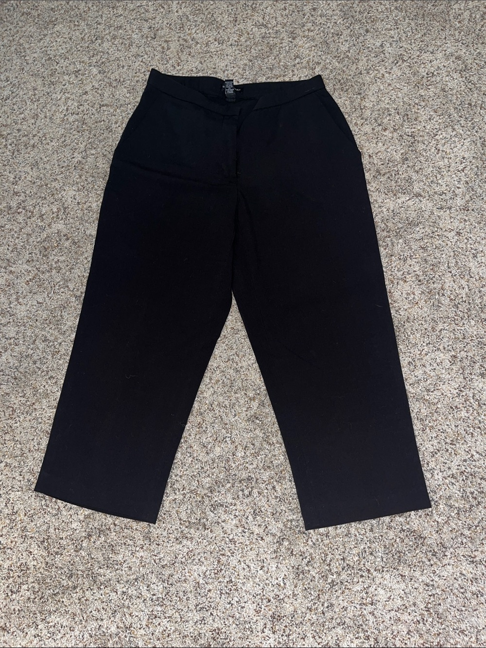 Courtenay Black Ankle Cropped Pants